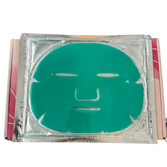 Predire Paris Revitalizing Green Skincare Mask - Picture 3 of 4